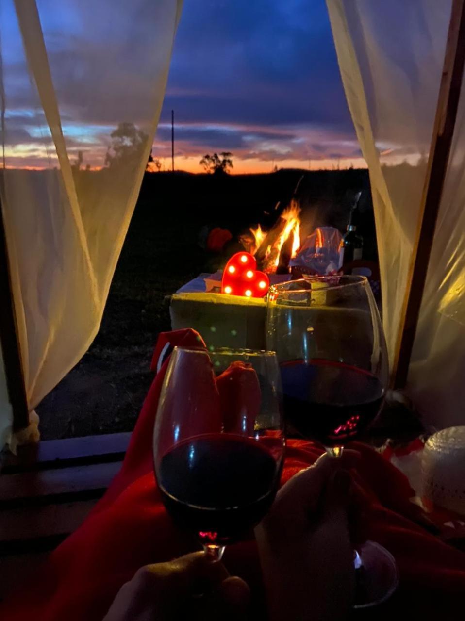 Pousada Romantica - Sitio Buraco Fundo Vale Verde エクステリア 写真