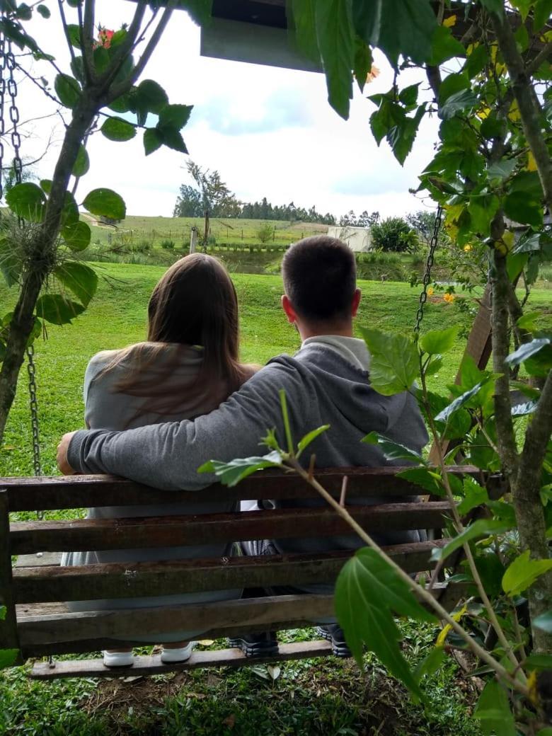 Pousada Romantica - Sitio Buraco Fundo Vale Verde エクステリア 写真